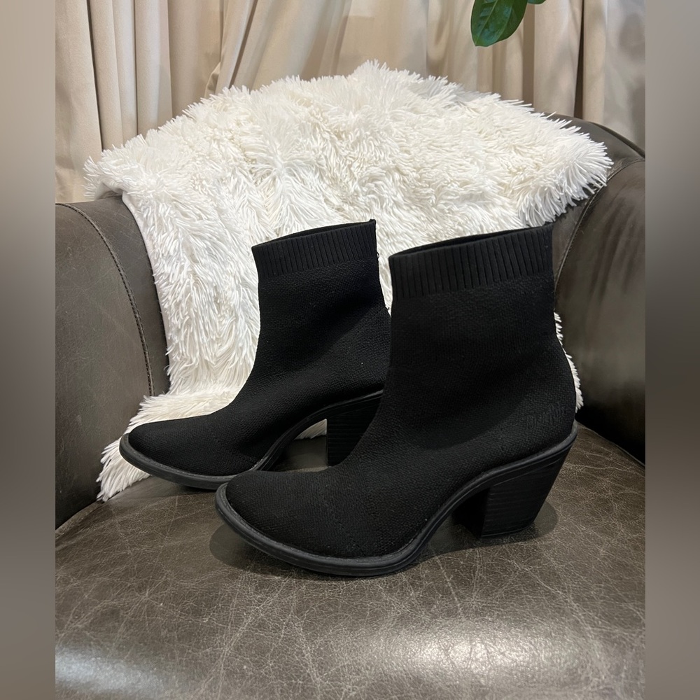 Elegant Black Ankle Boots